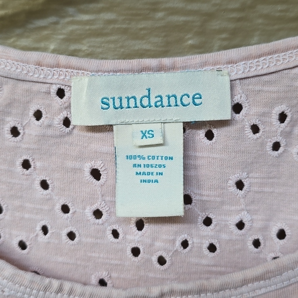 Sundance Womens Top Size XS Soft Pink Eyelet Cutout Short Sleeve Tee Shirt - Picture 3 of 4